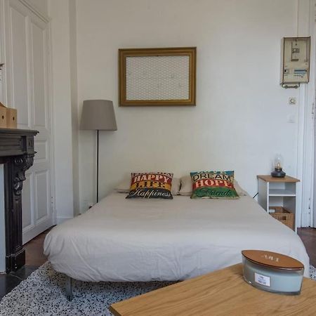 Apartamento Le Petit Cosy Angers Exterior foto