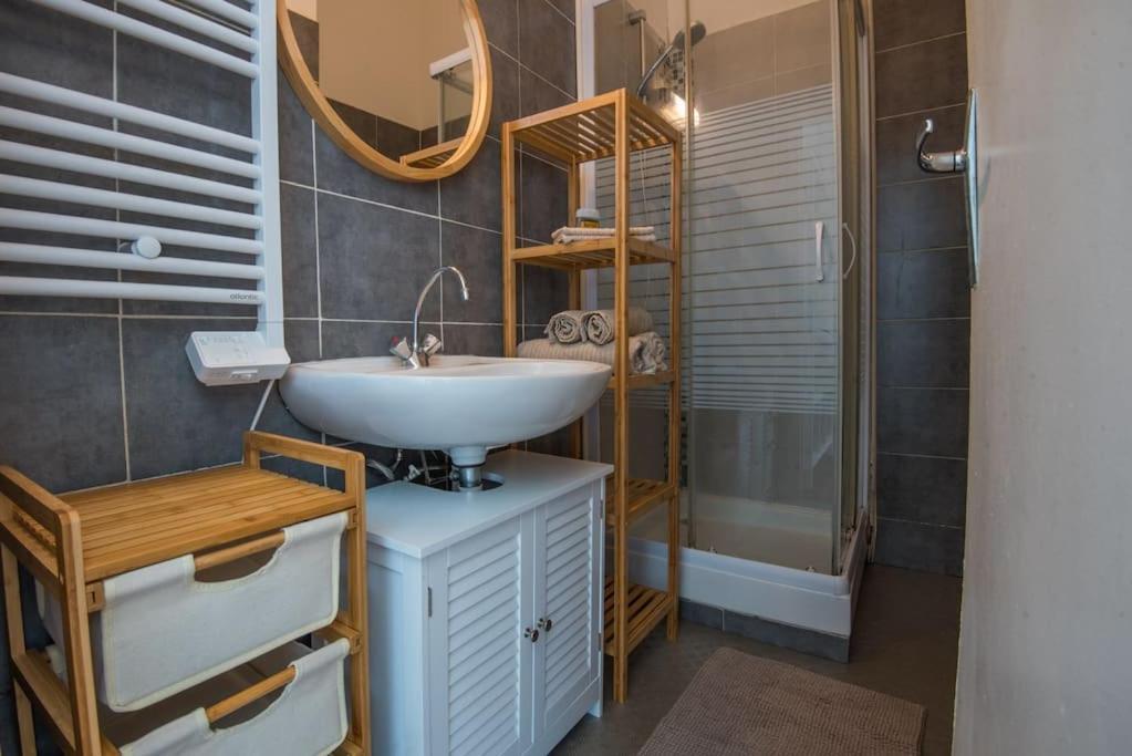 Apartamento Le Petit Cosy Angers Exterior foto